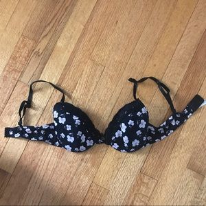 Floral t-shirt bra